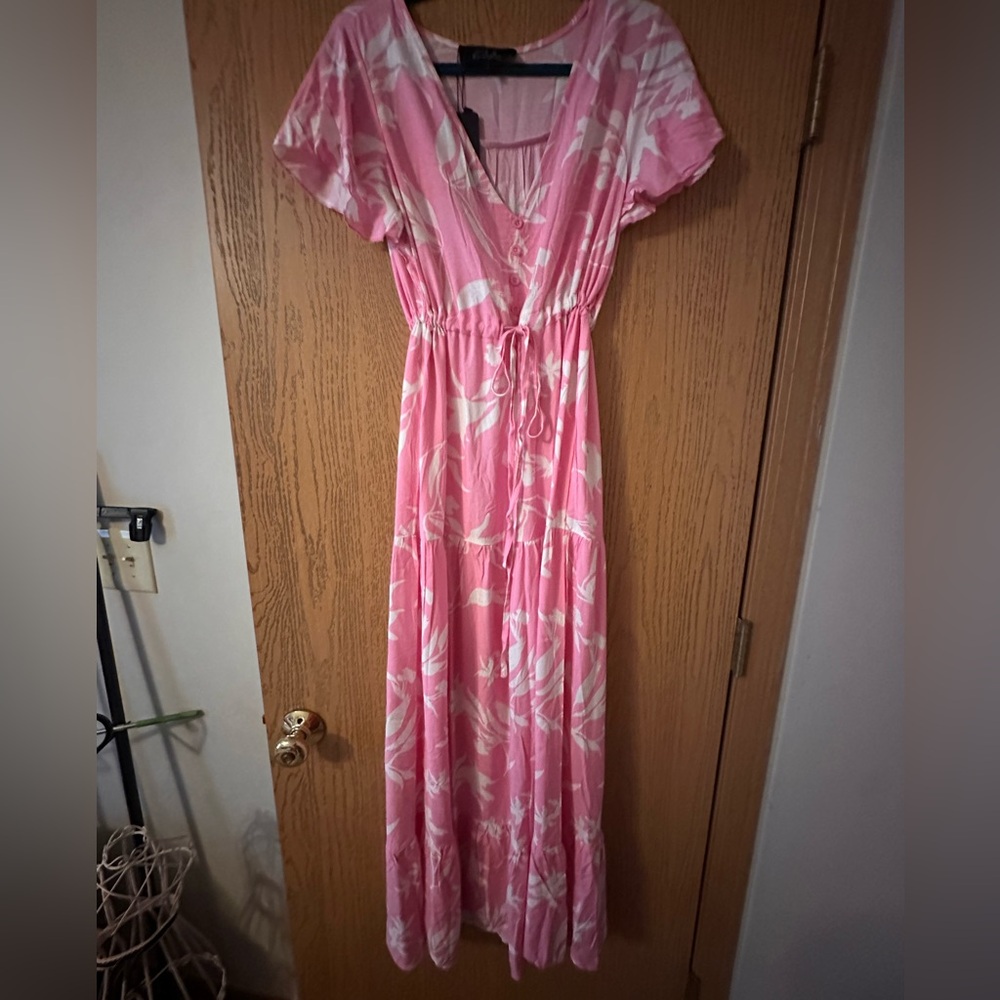 V-Neck Floral Print Boho Maxi Dress - NWOT- Large